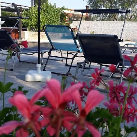 Holiday home Dioniza *