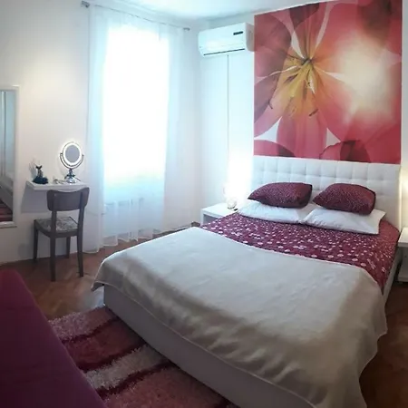 Holiday home Dioniza *